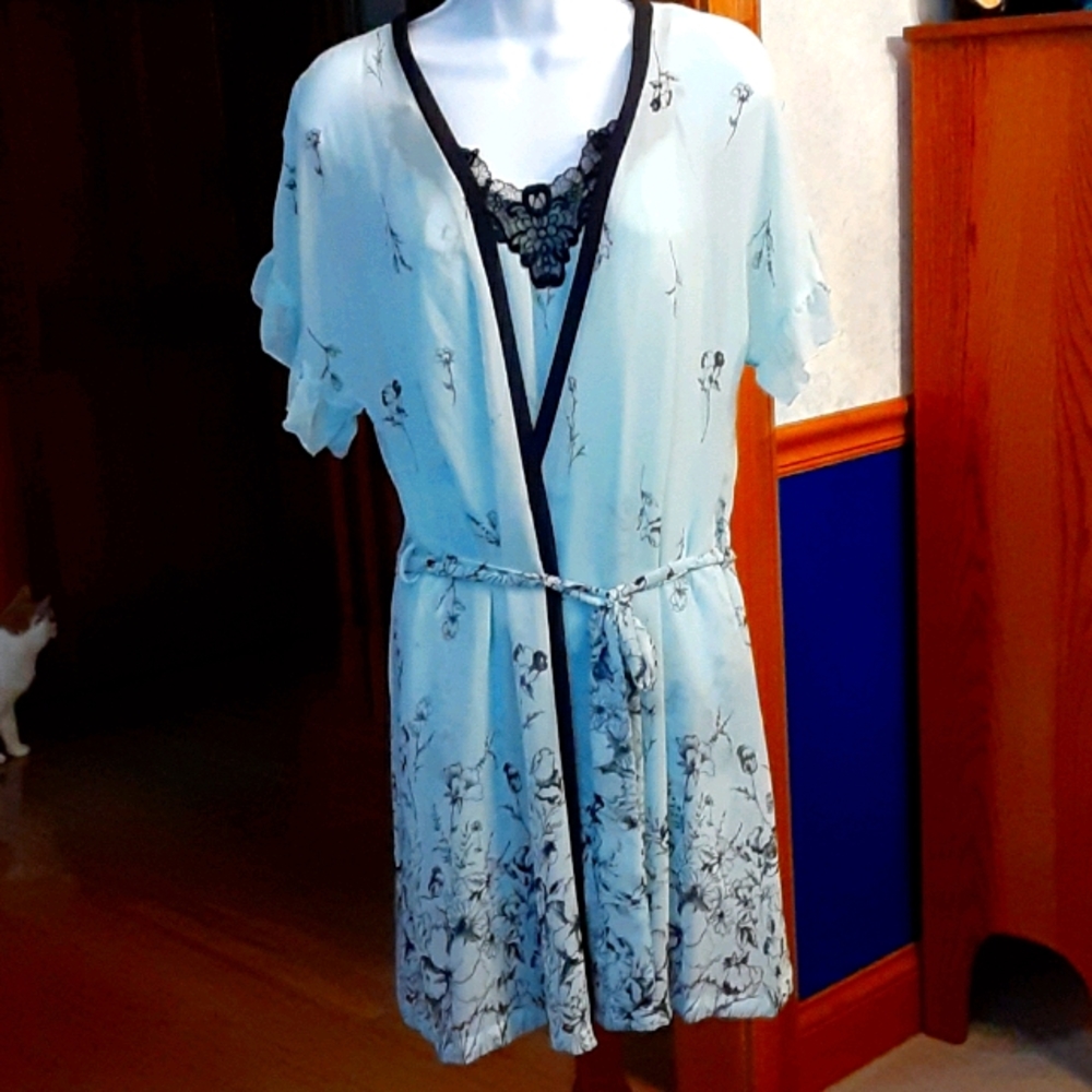 Apt. 9 Light Blue Floral Chemise with Black Trim